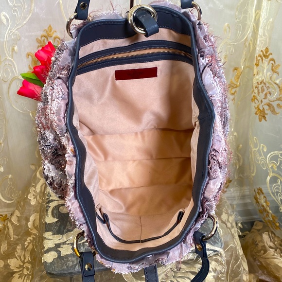 ♥️SOLD♥️✨HP✨RARE VALENTINO Limited Edition Rosier Lavender Pearls Shoulder Bag - Picture 8 of 16